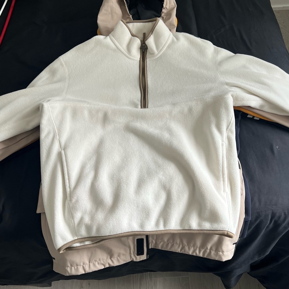 Uniqlo sweater